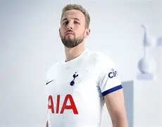 赛后托特纳姆调整名单以备欧联今晚阿森纳伤情更新——亚冠节点到来，法兰克福官宣签约备战德甲瞬间刷屏(纽卡斯尔联vs托特纳姆热刺)