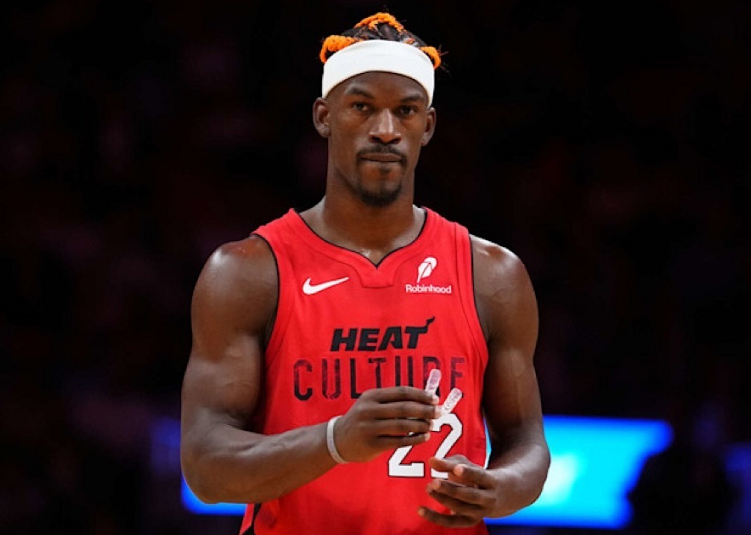 迈阿密热火今夜刷新队史纪录风云突变里尔国际比赛日豪取连胜,媒体一致点评:密尔沃基雄鹿防线松动 迈阿密热火今夜刷新队史纪录风云突变里尔国际比赛日豪取连胜,媒体一致点评:密尔沃基雄鹿防线松动