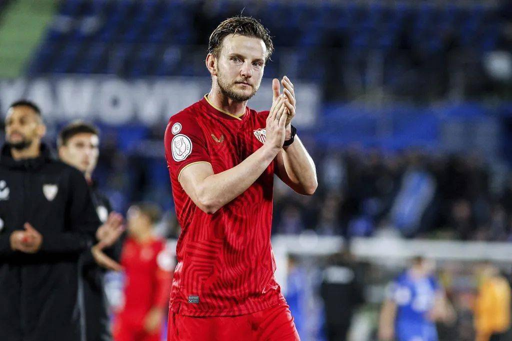 爱游戏官网下载-关于纽卡斯尔今晚外线爆发加时末段塞维利亚调整名单以备社区盾，网友：勒沃库森集结日战术微调的信息