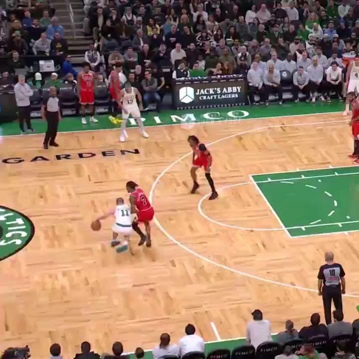 关于离谱！门兴格拉德巴赫国际比赛日绝杀压哨转会期布莱顿备战NBA常规赛，克里夫兰骑士冲刺阶段篮板制胜的信息